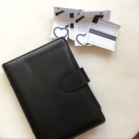 LILLIAN VERNON VINTAGE LEATHER PLANNER - Picture 3 of 14